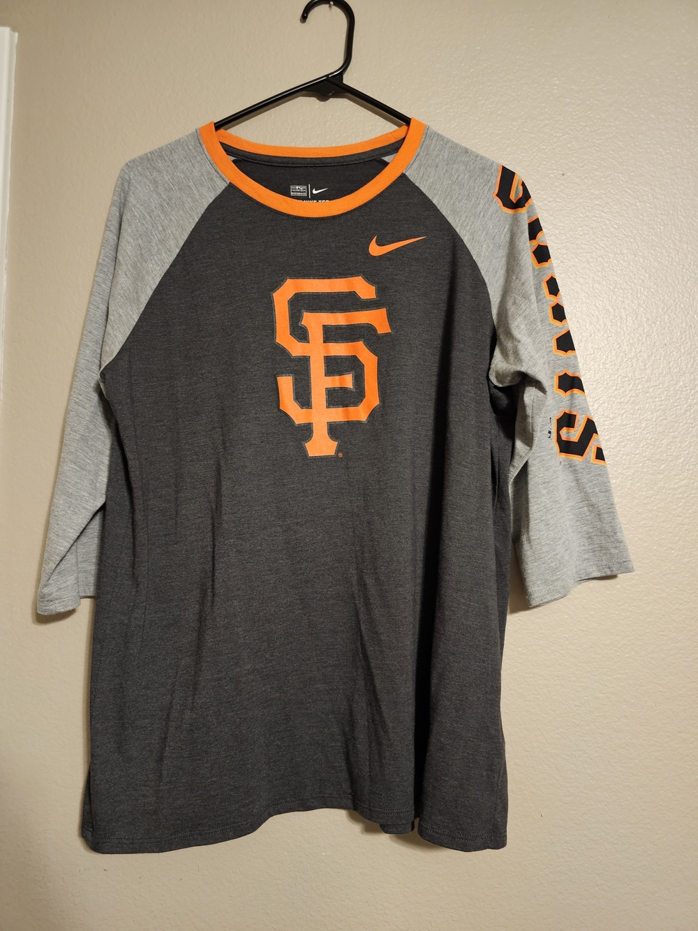 Nike San Francisco Giants Raglan Tee - Dark Gray & Heather Gray with Orange